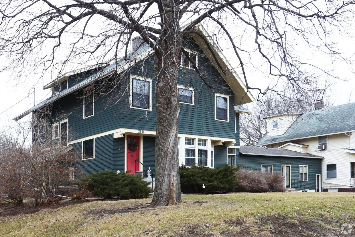 Building Photo - 2841 Kingman Blvd