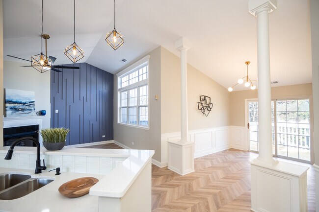 Foto del edificio - 2835 Rutland Cir