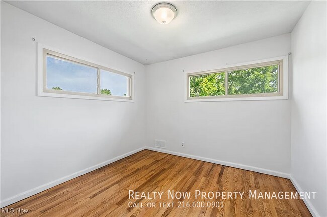 Foto del edificio - 15334 Triskett Rd