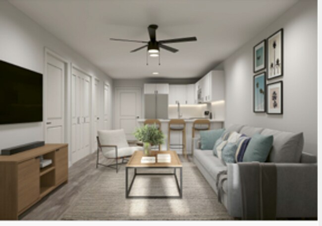 Interior Photo - 327-327 Sycamore Dr