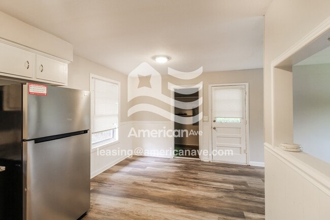 Building Photo - 4849 Wellborn Dr