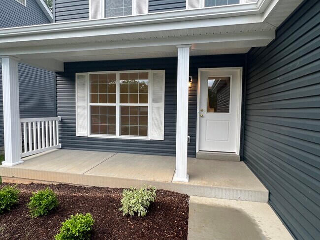Building Photo - 719 Switchgrass Dr