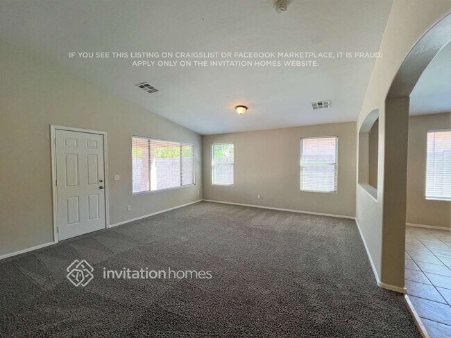 Building Photo - 46092 W Tulip Ln