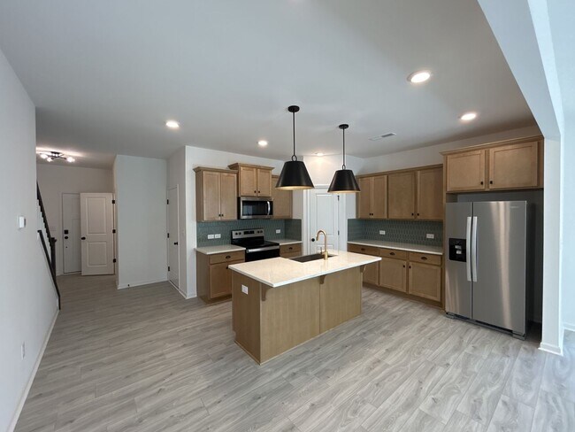 Foto del edificio - T.R. Lawing Realty Property