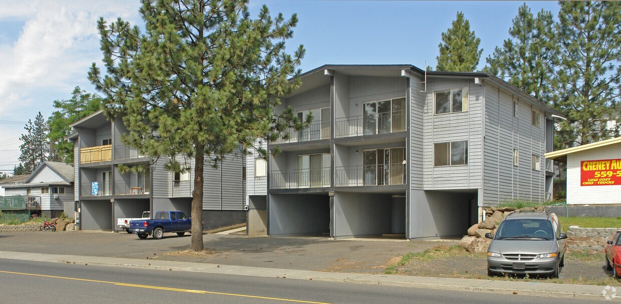 13121318 1st St, Cheney, WA 99004 Apartments in Cheney, WA