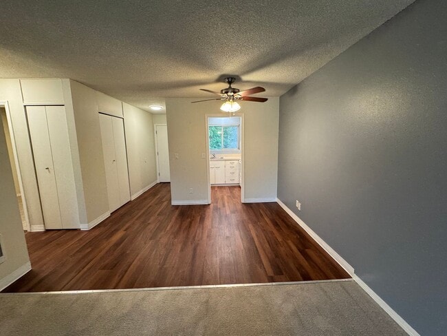 Interior Photo - Lake Village