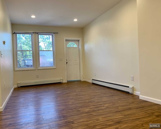 Primary Photo - 118 Fort Lee Road, Unit 2