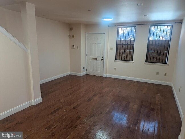Foto del edificio - 1624 W Diamond St