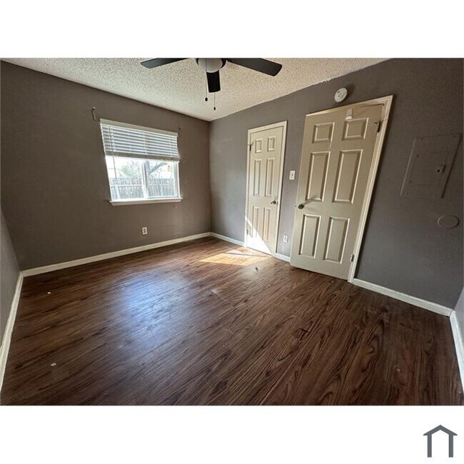 Foto del edificio - 3302 Vintage Hills Cove