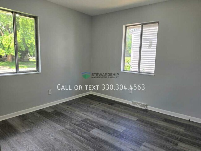 Foto del edificio - 2555 Edwin Ave