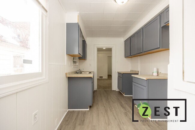 Foto del edificio - OPEN HOUSE- 12/23! 4PM-4:30PM! Beautiful 3 BED 1 BATH!