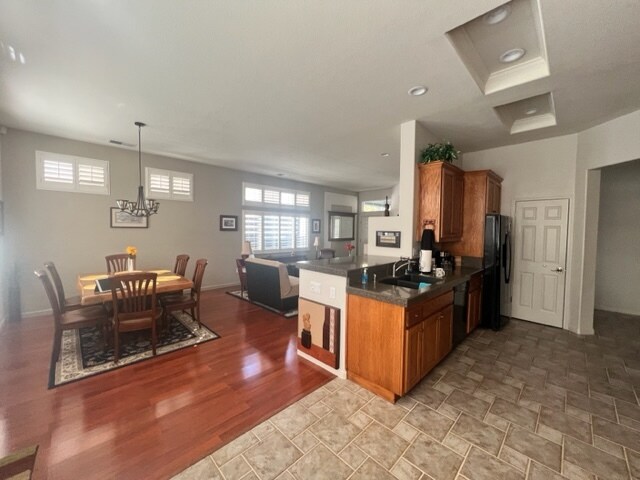 Foto del edificio - 6547 Pine Valley Dr