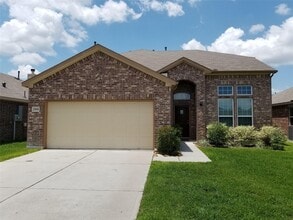 Building Photo - 2566 Riverway Dr