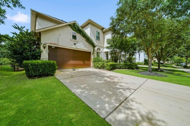 Photo - 11 Marino Dr House