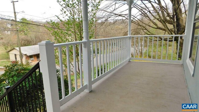 Foto del edificio - 1718 E Market St