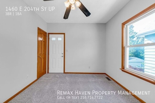 Building Photo - 1460 E 204th St. UP, Euclid - Spacious 3 b...