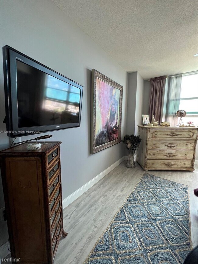 Foto del edificio - 2 br, 2 bath Condo - 600 W Las Olas Blvd