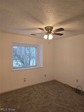 Building Photo - 355 Village Pointe Dr