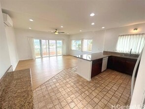 Building Photo - 232 Hanakoa Pl