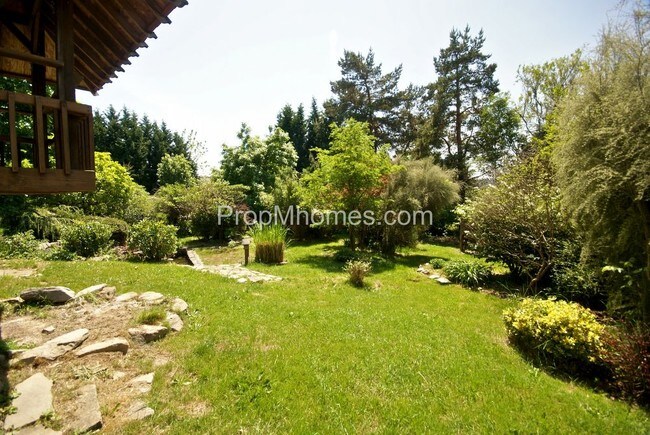 Foto del edificio - 14927 SE Oatfield Rd