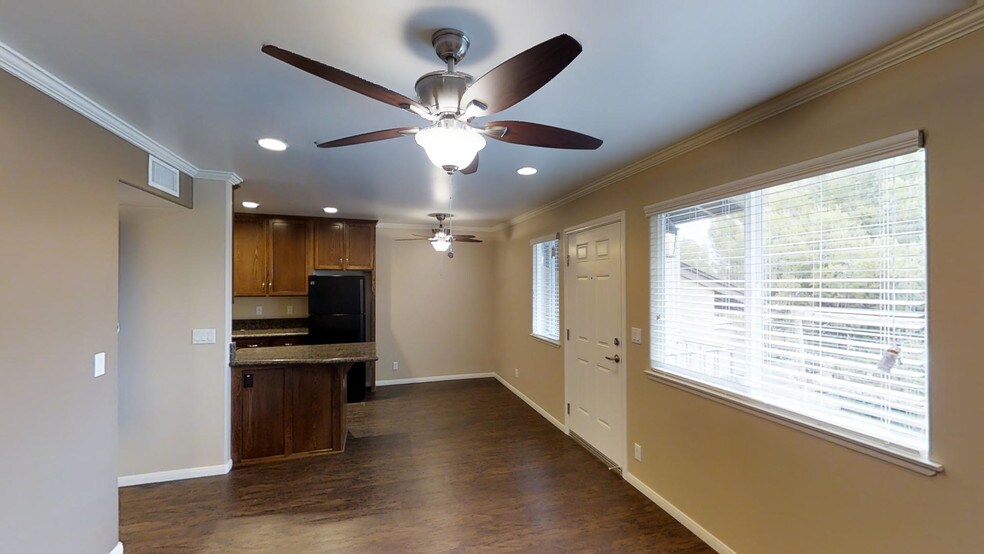 Crandall Apartments
