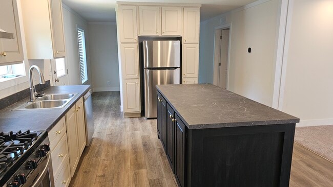 Foto del edificio - 3617 N Grand Ave E