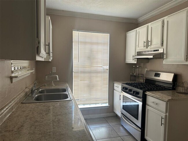 Building Photo - 16610 Monte Carlo Ct