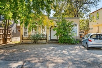 Building Photo - 1607 Palma Plaza