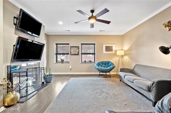 Building Photo - 2 br, 2 bath Condo - 5609 Elmer St