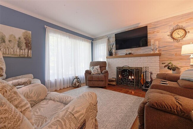 Foto del edificio - 4335 E Lake Rd