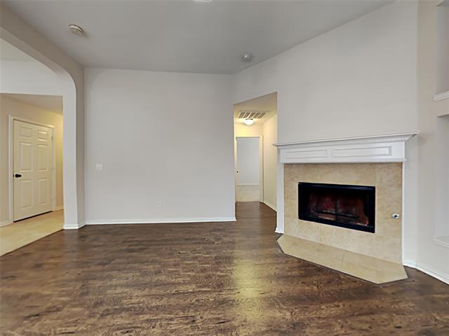 Building Photo - 18732 Tall Oak Dr