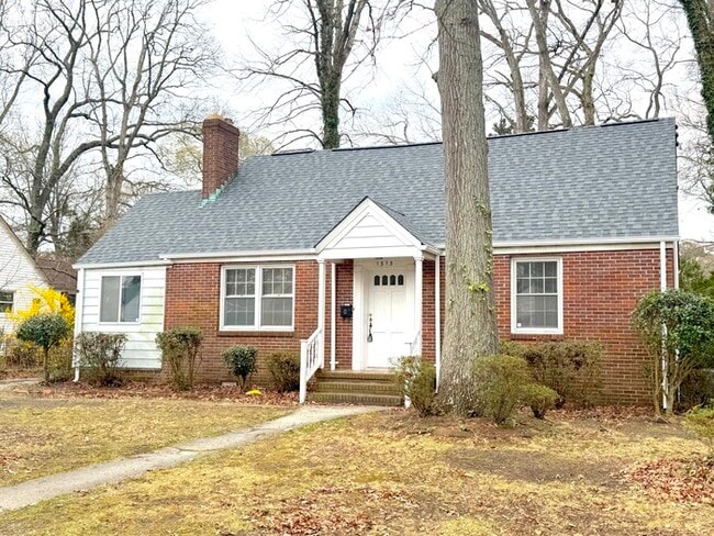 Building Photo - 1313 Frank St