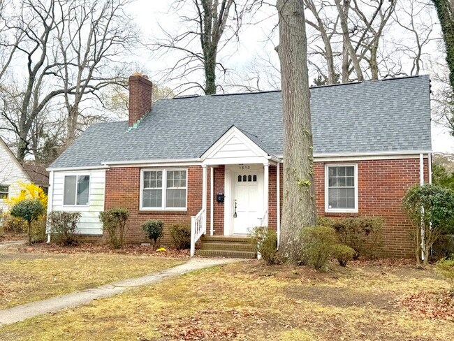 Foto del edificio - 1313 Frank St