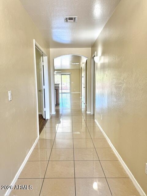 Foto del edificio - 632 S 152nd Ln
