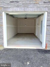 Building Photo - 124 Glory Maple Ln