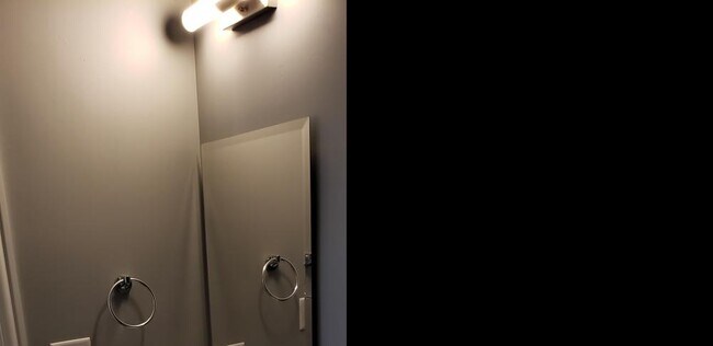 Foto del edificio - 3 bedroom in Chicago IL 60641