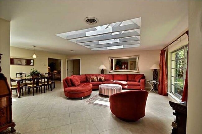 Foto del edificio - 2736 Whippoorwill Ln