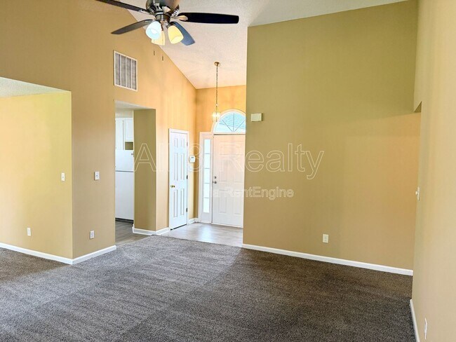 Foto del edificio - 545 Plantation Cove