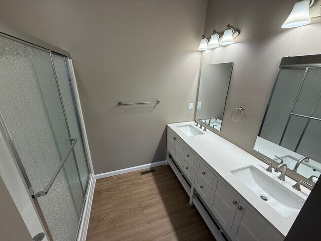 Foto del edificio - New Build Duplex in Washington IL