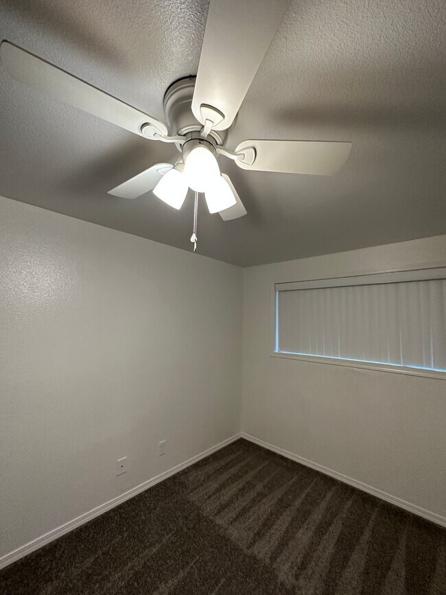 Foto del edificio - Beautiful and cozy updated one bedroom apa...