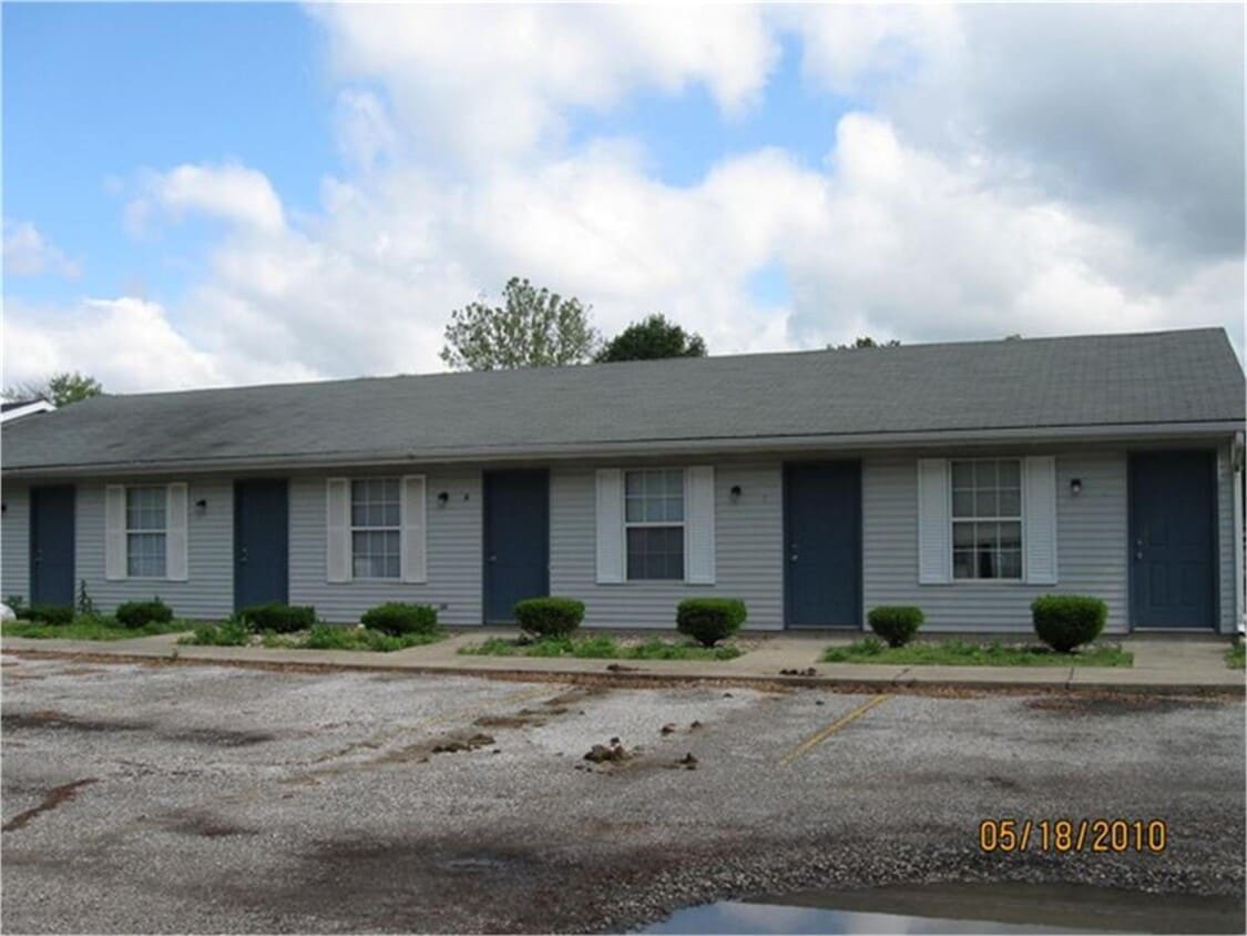 Building Photo - 8310 S US Highway 41