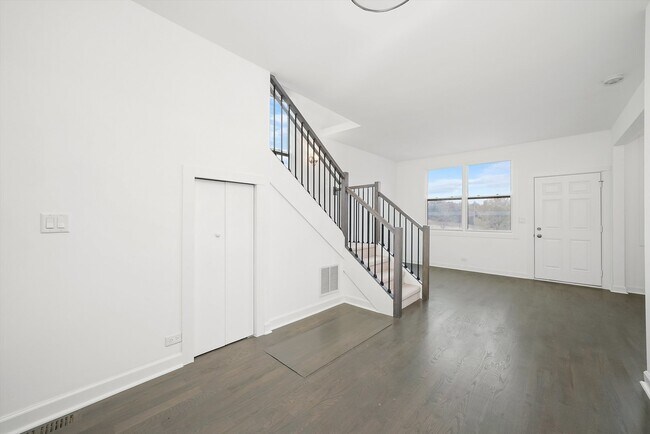 Building Photo - 9771 W 143rd St
