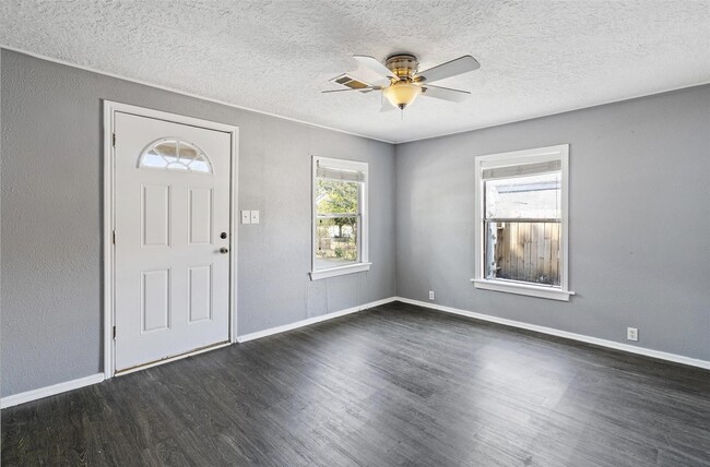 Foto del edificio - 1504 Polk Ave