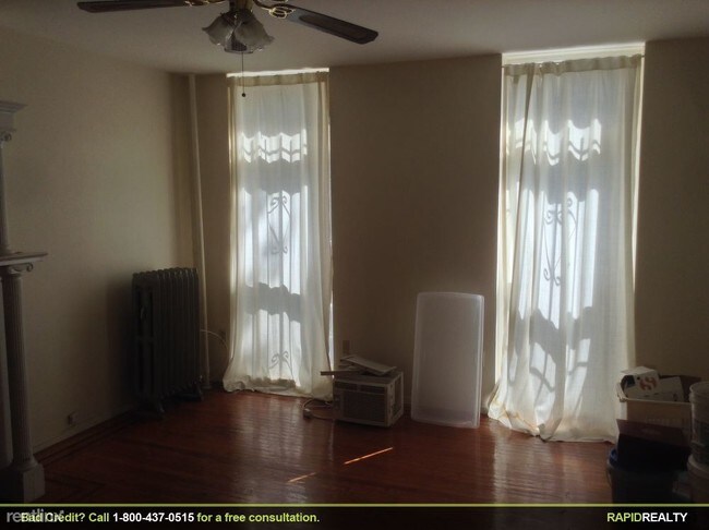 Building Photo - 95 Monroe St