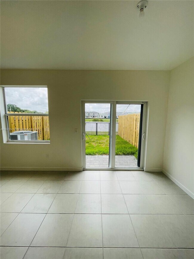 Foto del edificio - 17846 SW 358th St