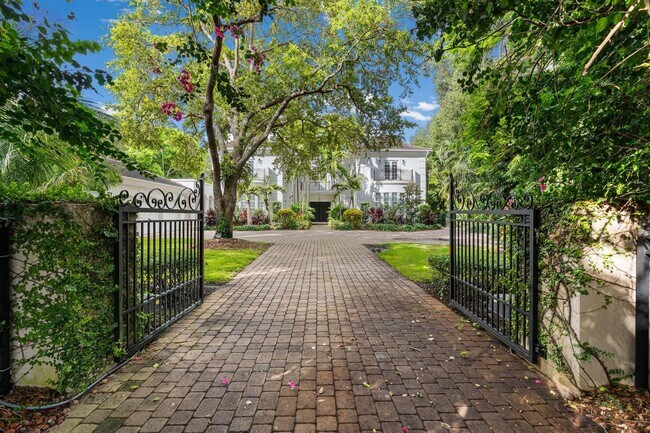 Foto del edificio - 6320 SW 99th St
