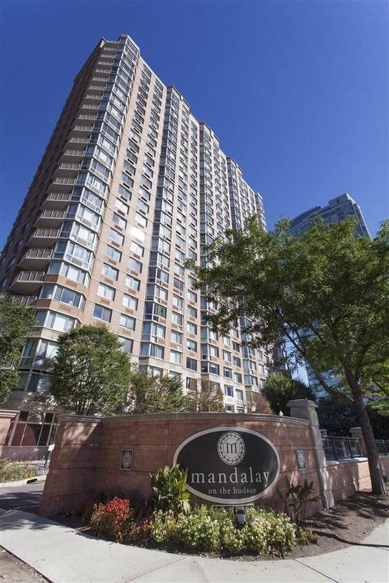 Primary Photo - 20 2nd St