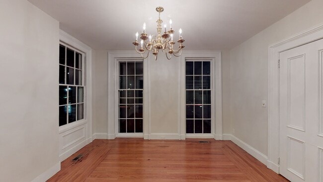 Building Photo - Gorgeous 3-Bedroom Apartment in Wooster Sq...