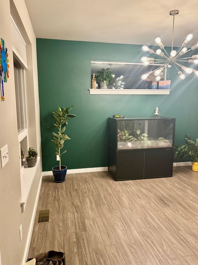 Building Photo - Chic & Comfortable 3-Bed Home in Bozeman’s...