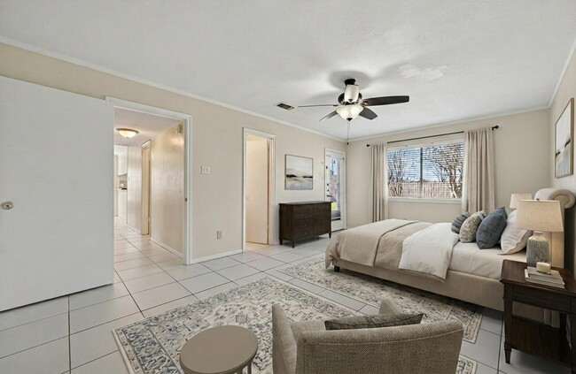 Building Photo - 2623 Forestbrook Dr